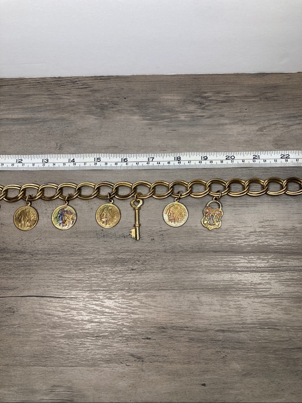 Vintage Chain Belt With Coin Key Lock Charms - Picture 14 of 16